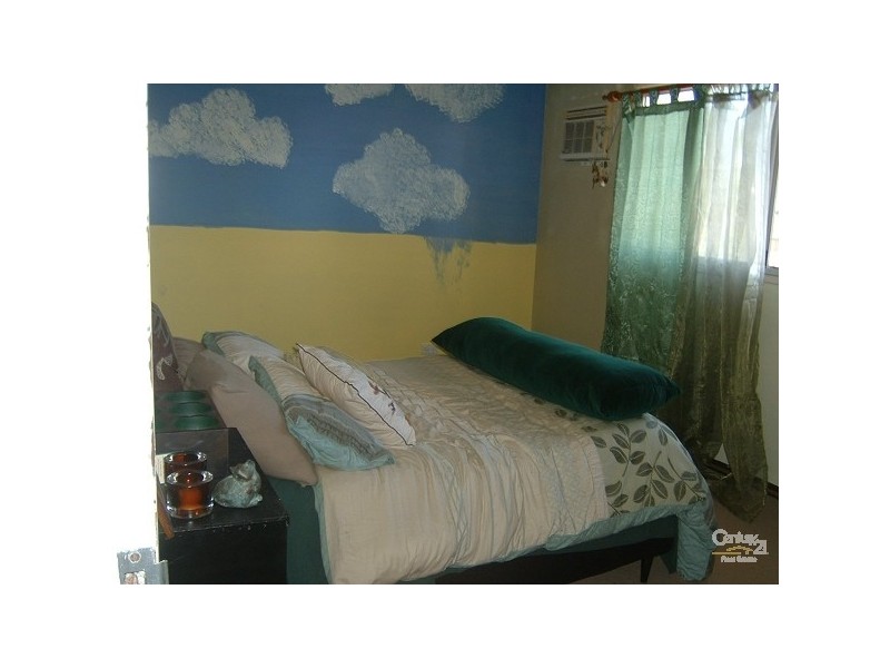 33 Coral Street, Bowen QLD 4805