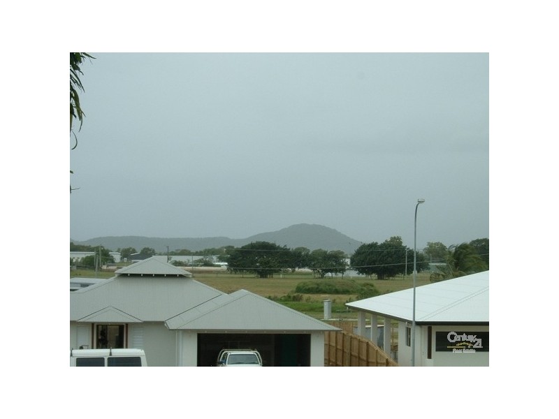 3 Silk Road, Bowen QLD 4805