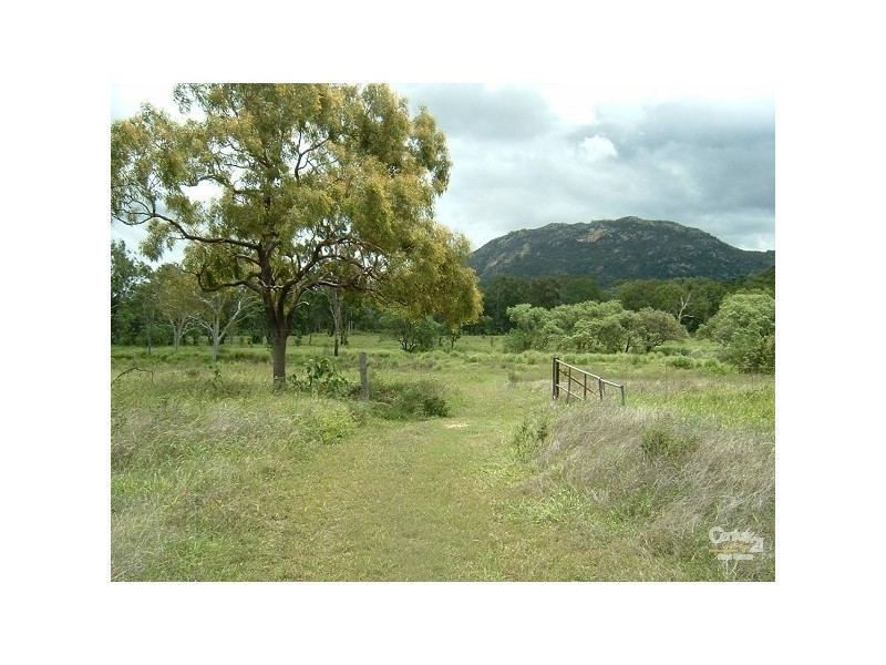 240 East Euri Road, Bowen QLD 4805