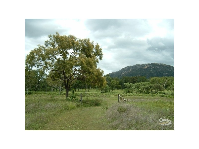 240 East Euri Road, Bowen QLD 4805