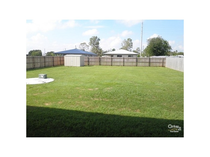 29 Matthews Street Merinda, Bowen QLD 4805