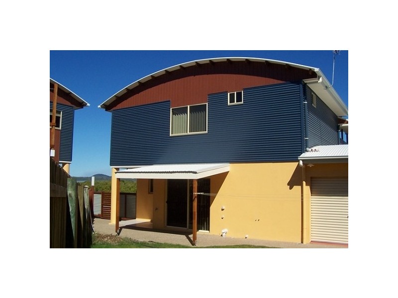 2/104 DALRYMPLE STREET, Bowen QLD 4805