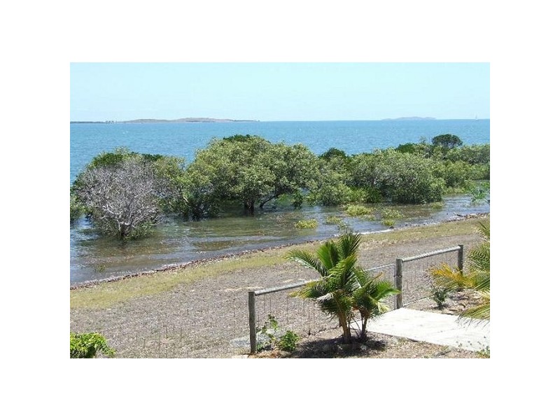 55 ADELAIDE TERRACE, Bowen QLD 4805