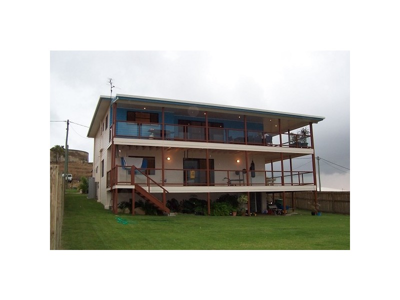 8 PILCHER PLACE, Bowen QLD 4805