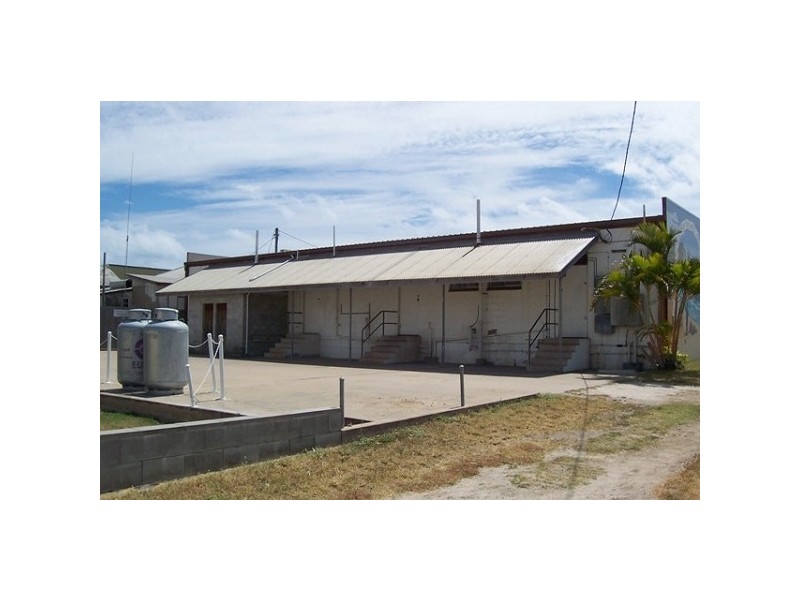 1/17 Gregory Street, Bowen QLD 4805