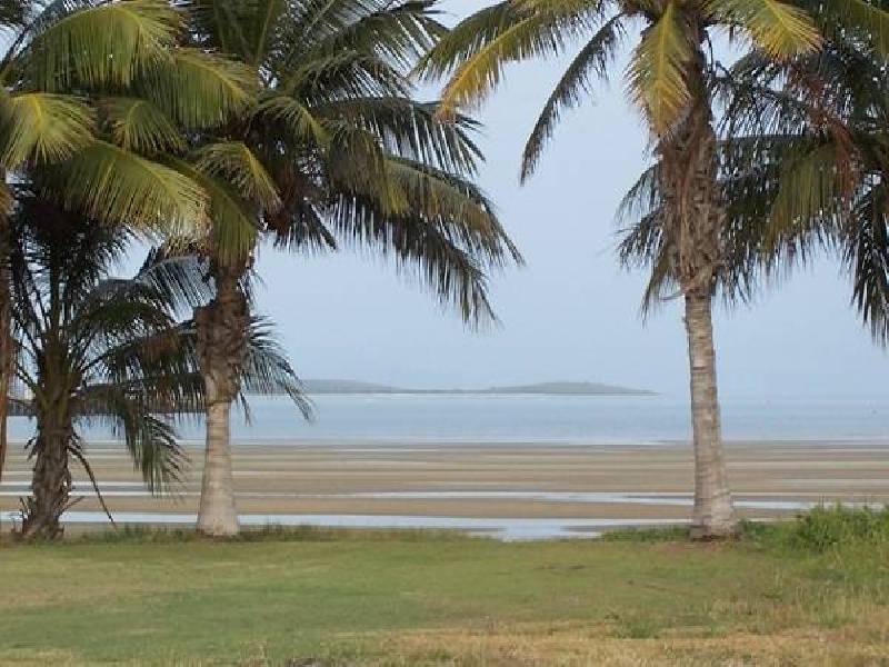 23 Thomas Street, Bowen QLD 4805