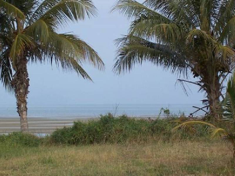 23 Thomas Street, Bowen QLD 4805