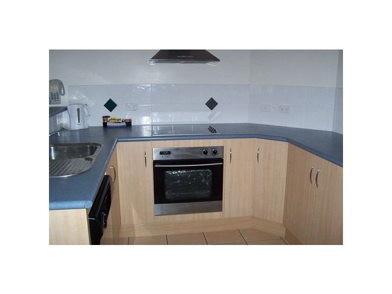 15/2 Pandanus Street ROSE BAY, Bowen QLD 4805