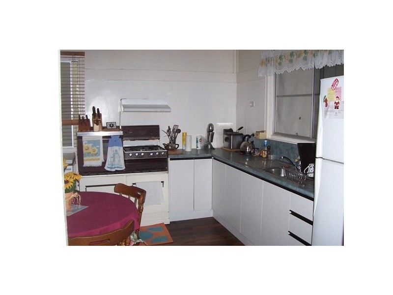 38 Murroona Street QUEENS BEACH, Bowen QLD 4805