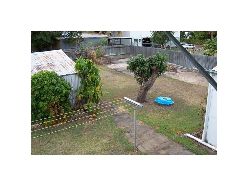 38 Murroona Street QUEENS BEACH, Bowen QLD 4805