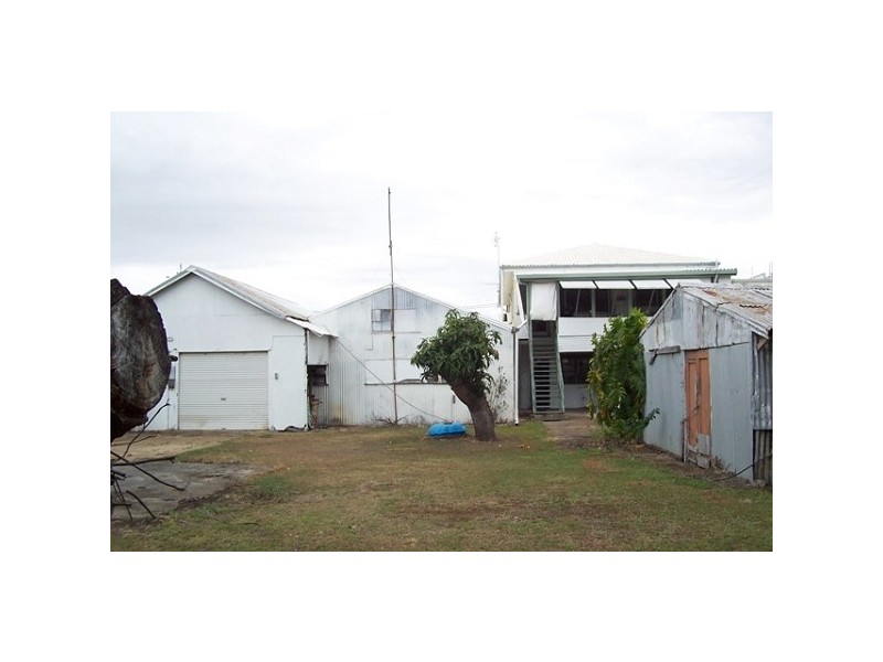 38 Murroona Street QUEENS BEACH, Bowen QLD 4805