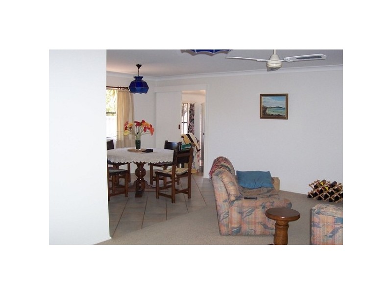 27 Gilbert Street QUEENS BEACH, Bowen QLD 4805
