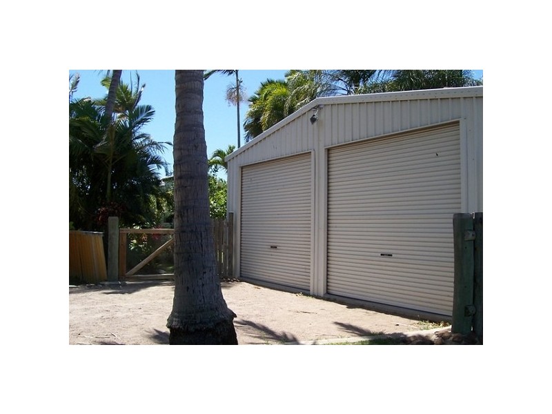 27 Gilbert Street QUEENS BEACH, Bowen QLD 4805
