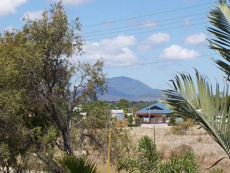 37 Reynolds Street, Bowen QLD 4805