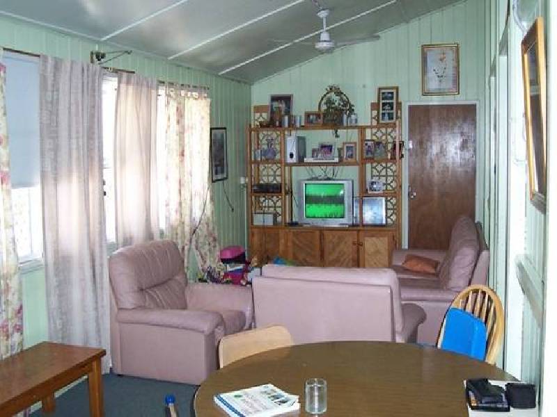 37 Reynolds Street, Bowen QLD 4805