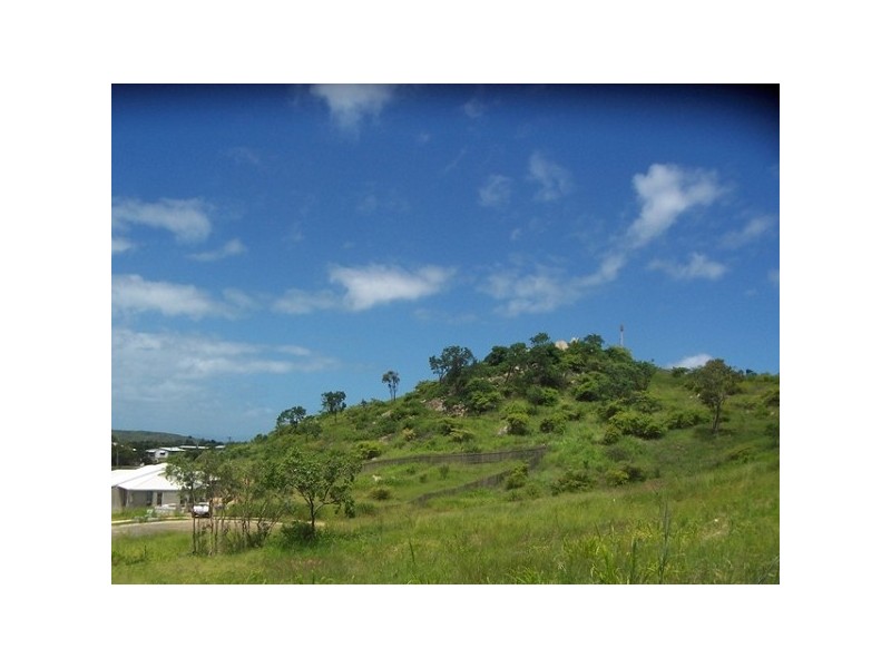 9 Allan Place, Bowen QLD 4805