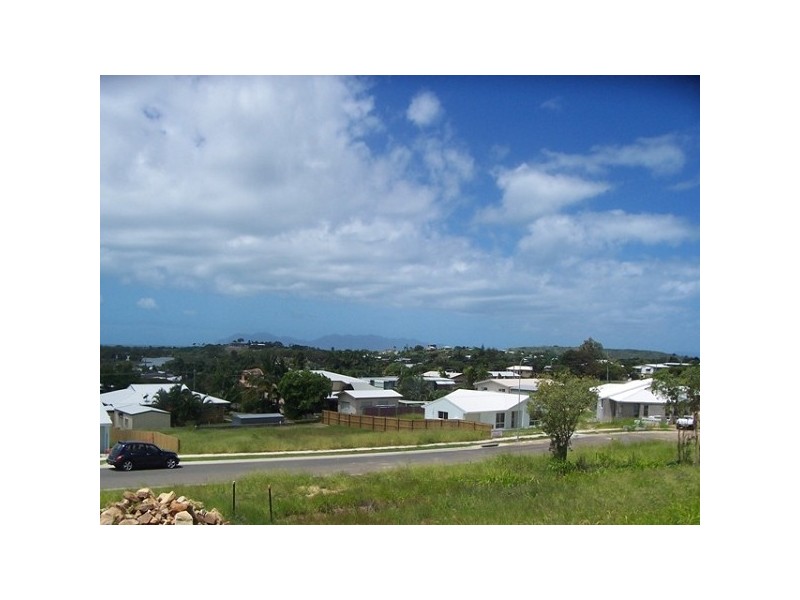 9 Allan Place, Bowen QLD 4805