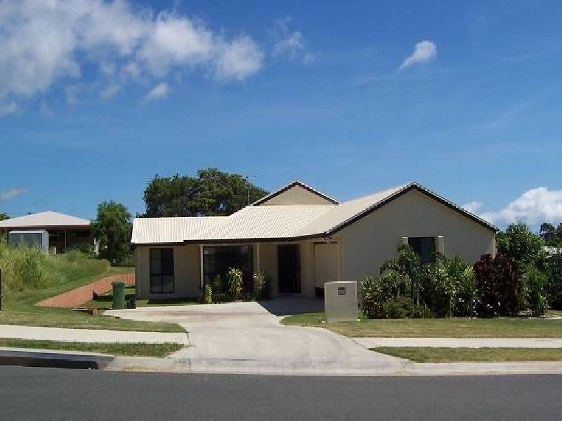 6 Tynwald Avenue, Bowen QLD 4805