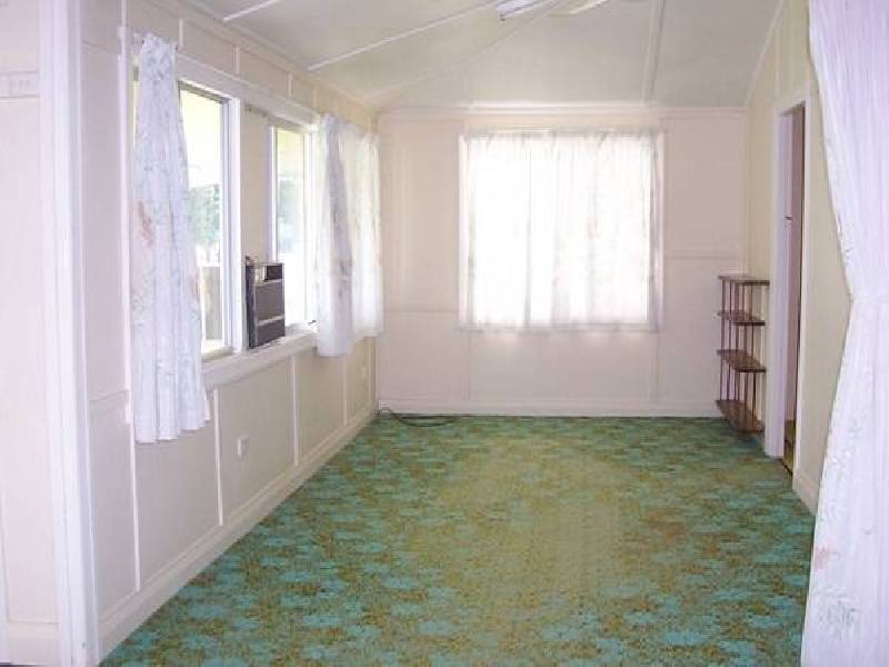 17 Gilbert Street, Bowen QLD 4805