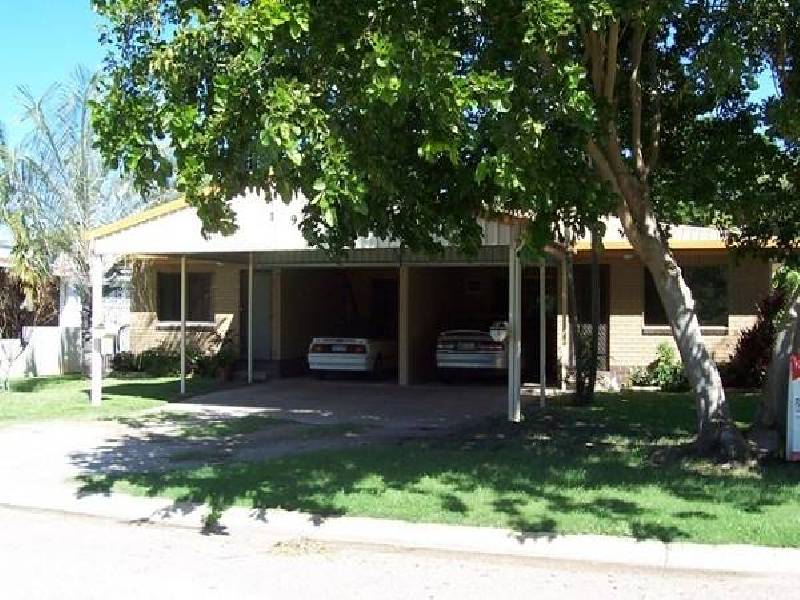 19 Argyle Street, Bowen QLD 4805