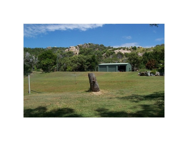 53 Murrays Bay Road MURRAYS BAY, Bowen QLD 4805