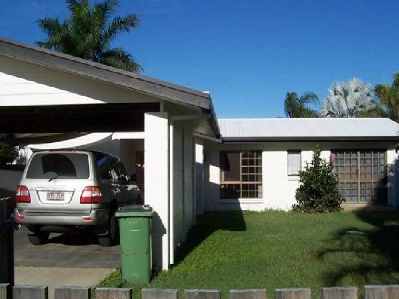 20 Brighton Road, Bowen QLD 4805