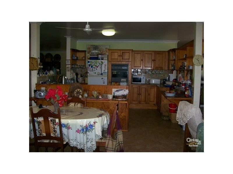 8 Heronvale Road, Bowen QLD 4805