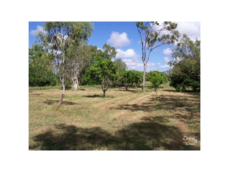 8 Heronvale Road, Bowen QLD 4805