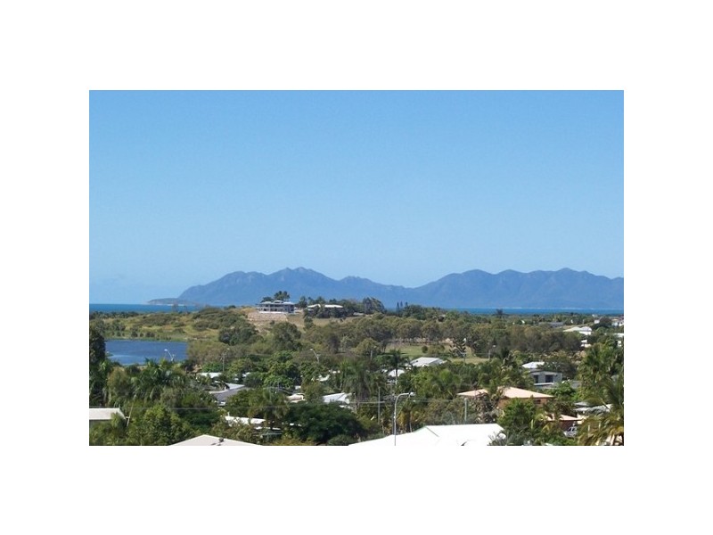 14 Tynwald Avenue, Bowen QLD 4805