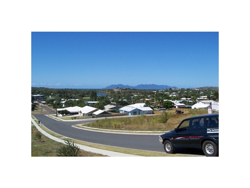 14 Tynwald Avenue, Bowen QLD 4805