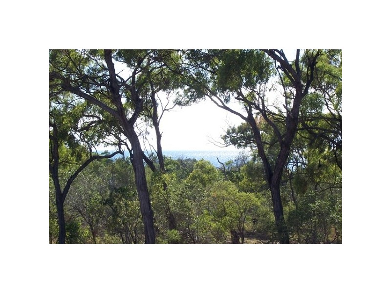 17 Pitcain Avenue BRISK BAY, Bowen QLD 4805