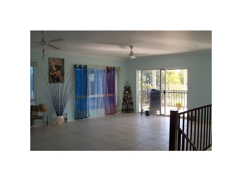 17 Pitcain Avenue BRISK BAY, Bowen QLD 4805