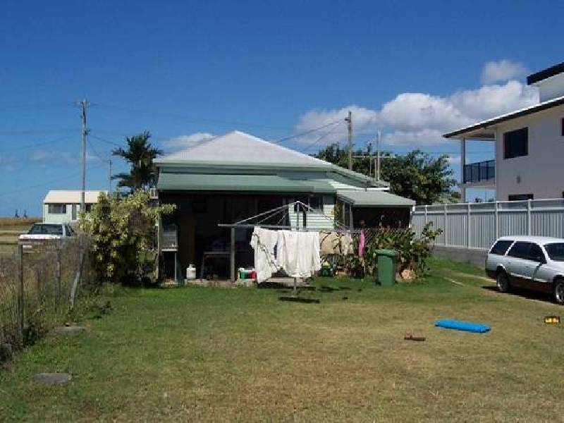 60 Dalrymple Street, Bowen QLD 4805