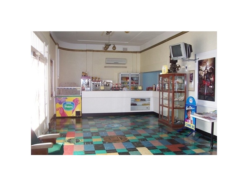 40 Murroona Street, Bowen QLD 4805