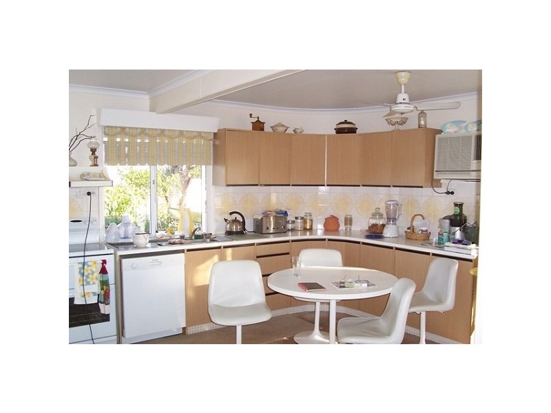 40 Murroona Street, Bowen QLD 4805