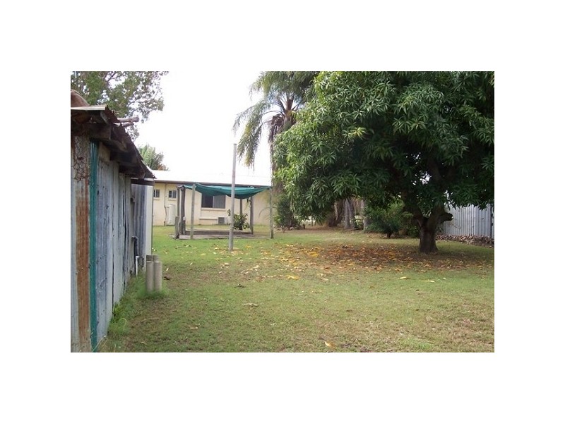 3 Hill Street, Bowen QLD 4805