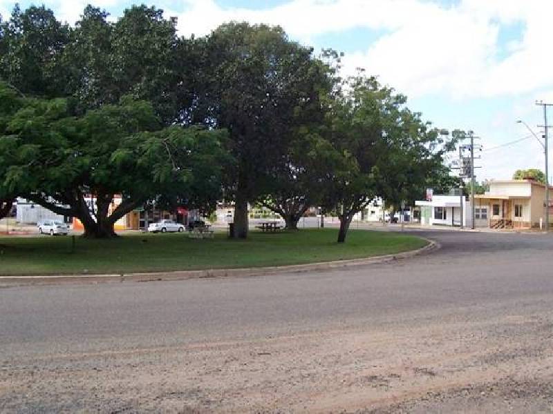 35 Sonoma Street, Collinsville QLD 4804