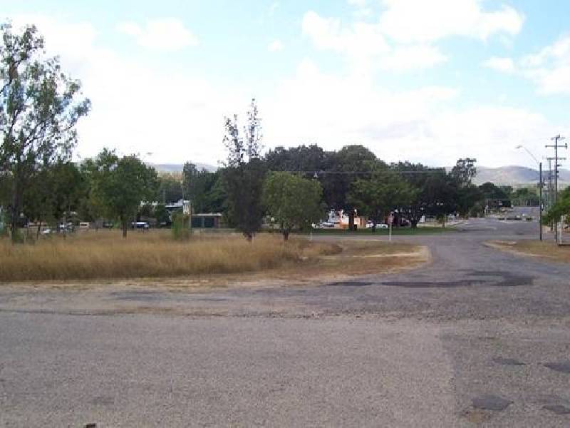 35 Sonoma Street, Collinsville QLD 4804