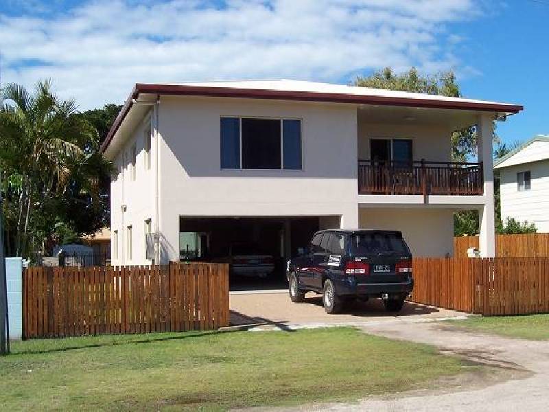 6 Nona Street, Bowen QLD 4805