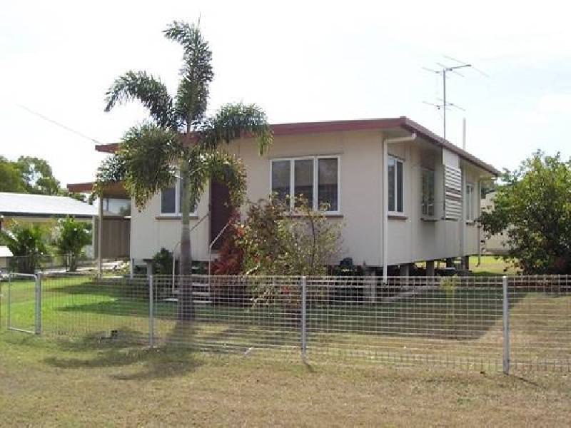 14 Rodney Street, Bowen QLD 4805