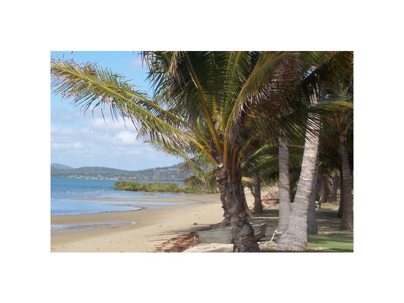 9 Thomas Street, Bowen QLD 4805