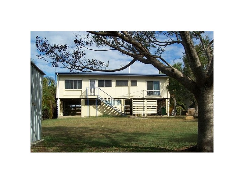 16 Daniel Street, Bowen QLD 4805