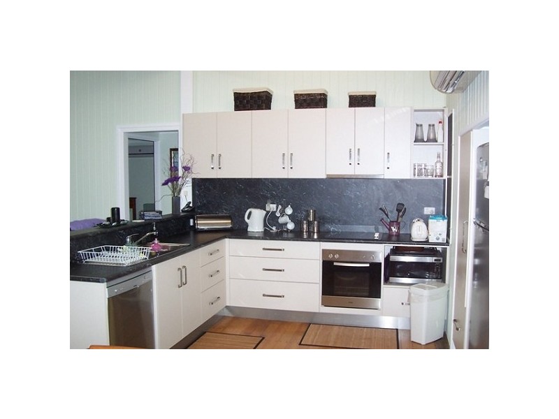 17 Don Street, Bowen QLD 4805