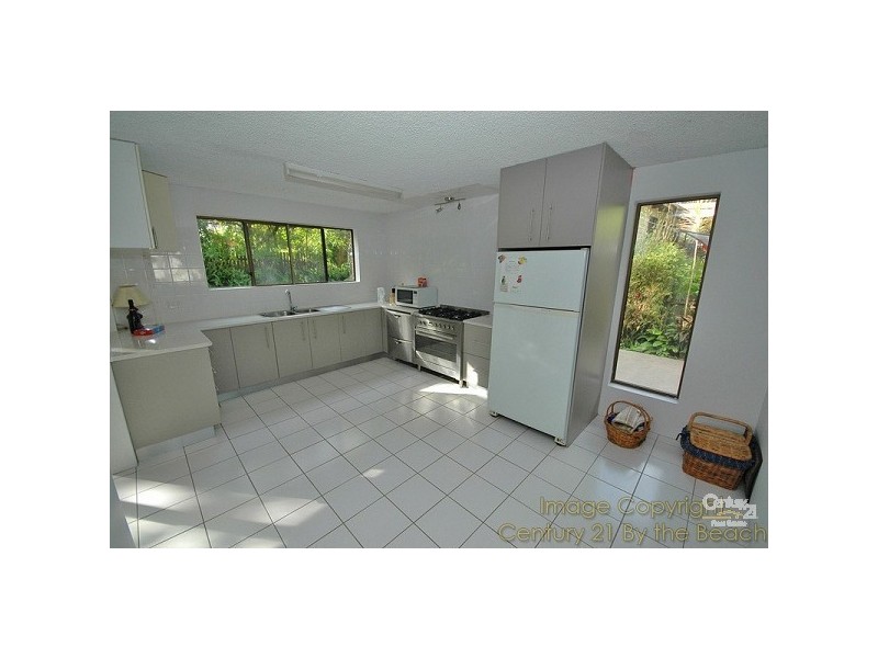 10 Lentara Crescent, Mooloolaba QLD 4557