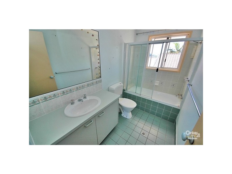 2/96 Amarina Avenue, Mooloolaba QLD 4557