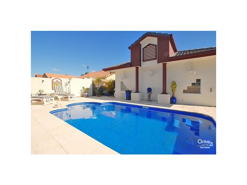 45 Glenfields Bvd, Mountain Creek QLD 4557