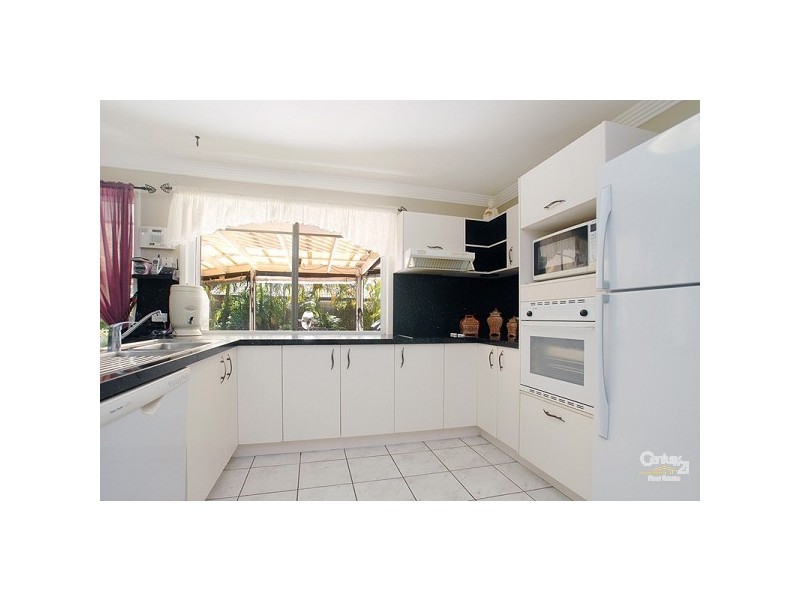 45 Glenfields Bvd, Mountain Creek QLD 4557