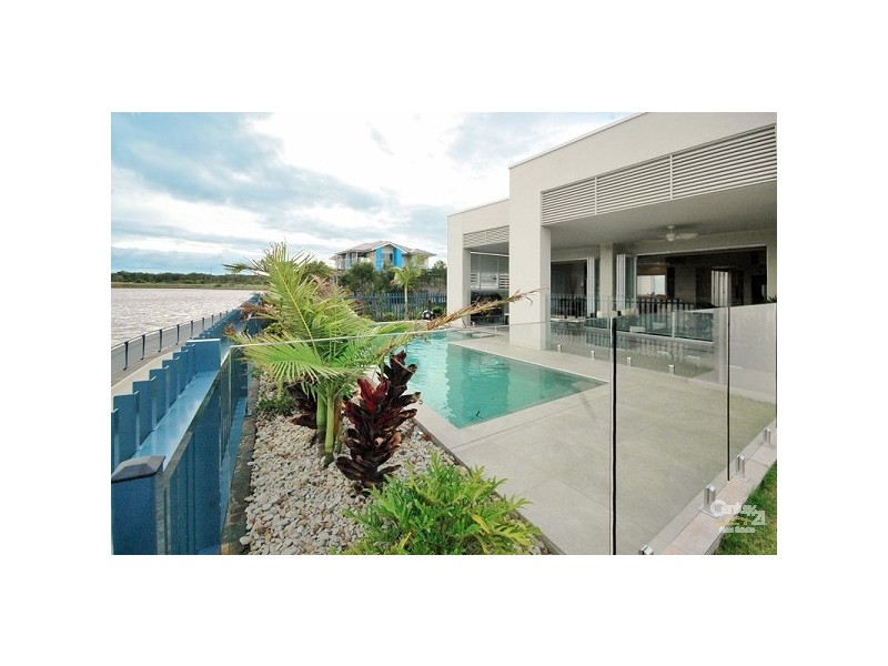 9 Reef Court, Birtinya QLD 4575