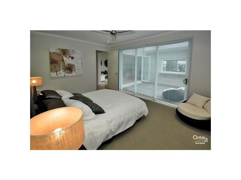 9 Reef Court, Birtinya QLD 4575