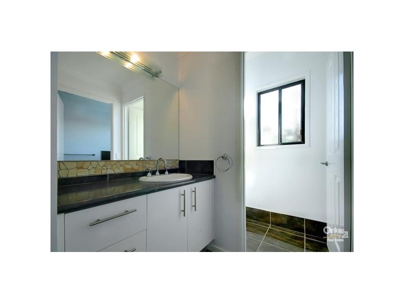 13 Kawana Street, Alexandra Headland QLD 4572